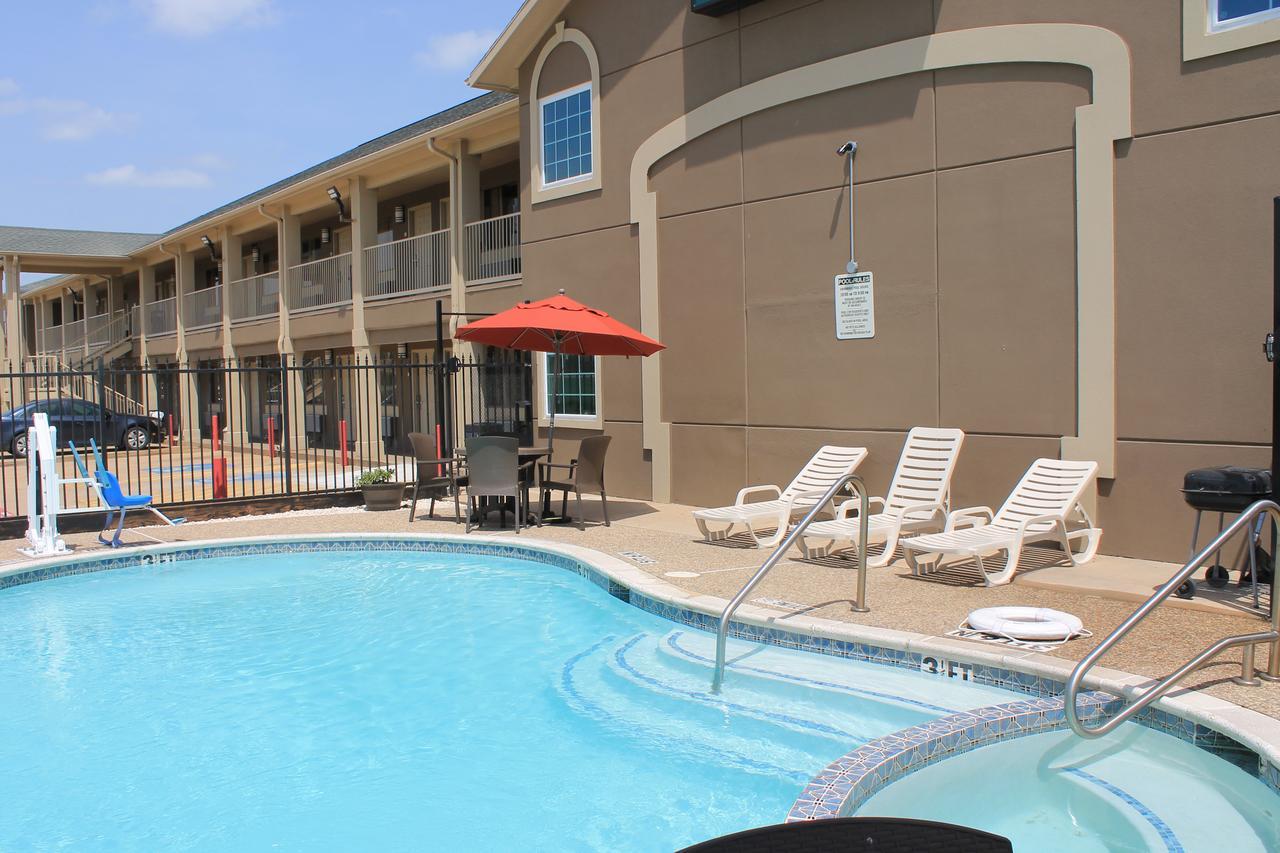 Quality Inn & Suites Port Arthur - Nederland Exterior foto